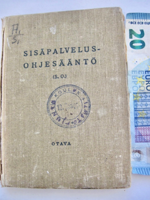 Sisäpalvelus Ohjesääntö 1937 Paljon Leimoja Ilmatorjunta