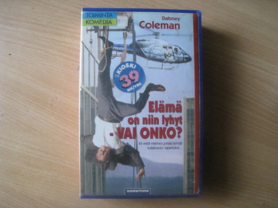 ELÄMÄ ON NIIN LYHYT-VAI ONKO? (VHS/FIX)