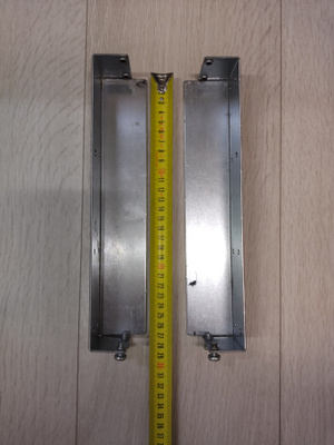 19" 1U L-asennusraudat