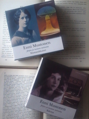 Enni Mustonen - Mustasukkaiset & Sidotut (äänikirjat)