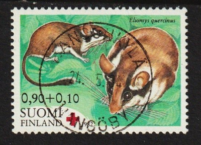 1982 PunainenRisti 0,90mk+0,10mk merkki Hangonkylä-loistona