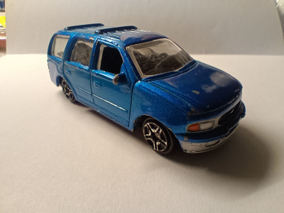 Ford Expedition pikkuauto
