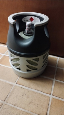 NESTEKAASUPULLO 5 kg komposiitti täysi