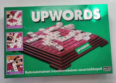 UPWORDS  sanaristikkopeli / lautapeli