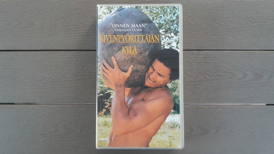 VHS: Kivenpyörittäjän Kylä (O: Markku Pölönen 1995)