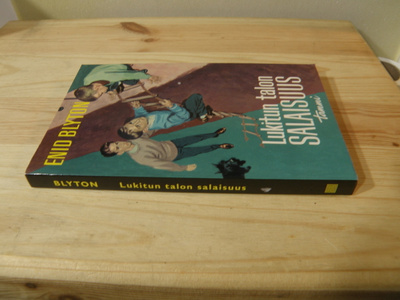 Enid Blyton Lukitun talon salaisuus