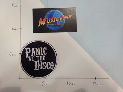 PANIC AT THE DISCO UUSI HIHAMERKKI +