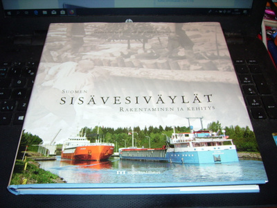 Sarkkinen : Suomen sisävesiväylät ( 1 p. 2007 ) EIPK !
