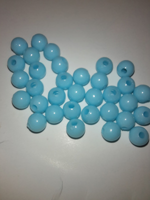 35 kpl vaaleansininen helmi