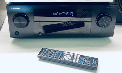 Pioneer VSX-322 HDMI kotiteatteri vahvistin.