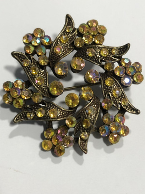 Vanha rintaneula
