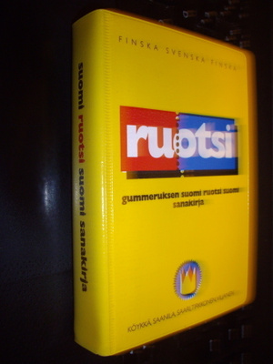 Gummeruksen suomi ruotsi suomi sanakirja ( 16 p. 2002 )