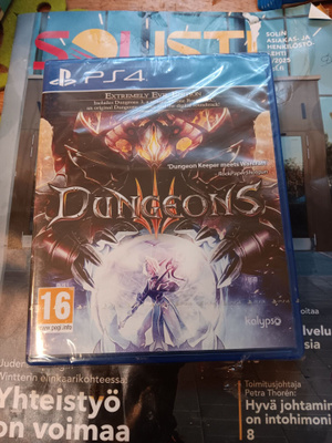 PS4 Dungeons III videopeli (muoveissa, uusi)