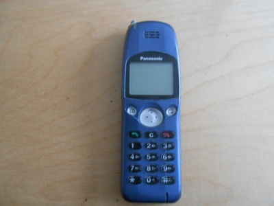 Panasonic EB-GD30 kännykkä varaosiksi.