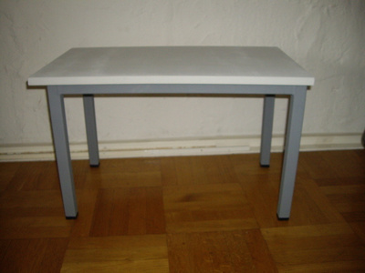 Pieni APUPÖYTÄ  66x39cm