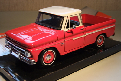 Chevrolet C10 fleetside pick up -66 1:24 ALE!
