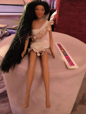 Pocahontas barbie