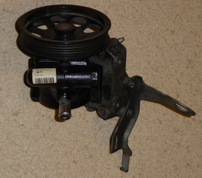 Saab tehostimen pumppu