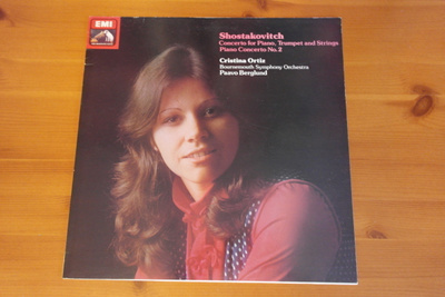 Shostakovitch/Cristina Ortiz/Paavo Berglund LP.