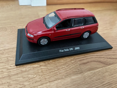 Fiat Stilo SW 1/43 pienoismalli