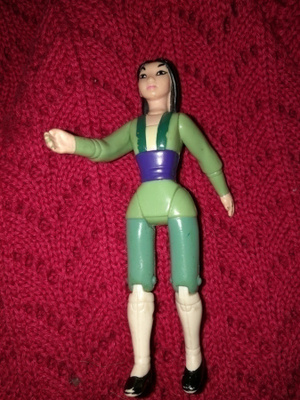 Sarjakuva hahmo "nainen " 2000-luvulta 11 cm Disneyn Mulan
