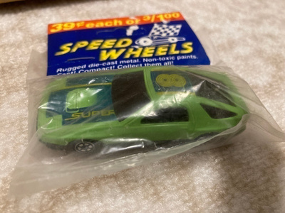 Mazda RX-7 Yatming 1/64 pienoismalli