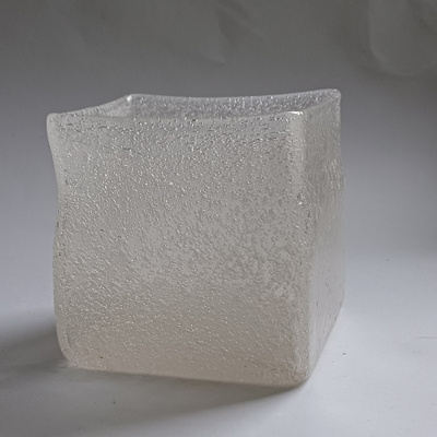 Iglu maljakko, Oiva Toikka, Arabia Wärtsilä