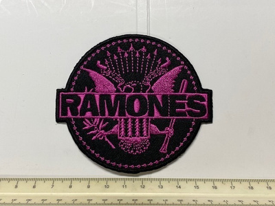 Ramones Kotkalogo hihamerkki