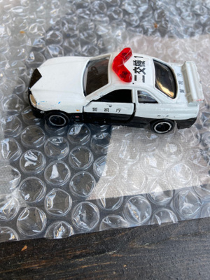 Nissan Skyline Tomica n 1/64 pikkuauto.
