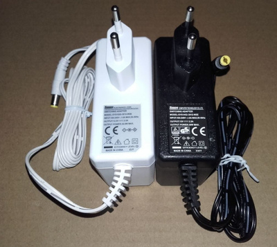 Virtalähteitä 12V 2,5A DC Sunny