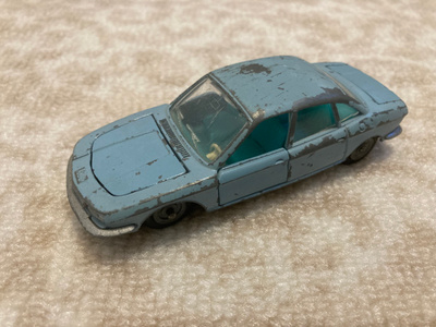 NSU Ro80 Pikkuauto / pienoismalli 1/43. Made in USSR