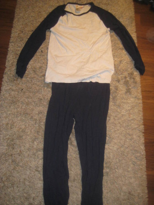 *H&M yöasu siisti, koko 170 cm **