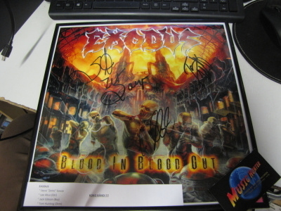 EXODUS - BLOOD IN BLOOD OUT TAULU KOKO BÄNDIN NIMMAREILLA