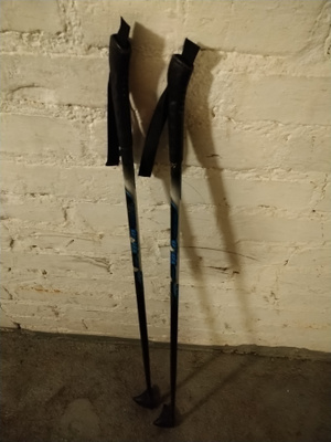 Sauvat hiihtoon, lasketteluun. 105cm.