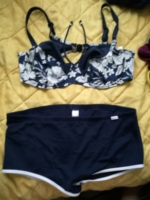 Dorina- 85 E bikini ylä- & alaosa , siniset/valkea 44 kukka
