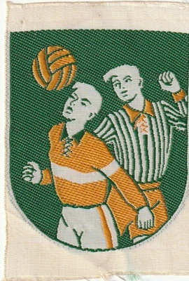VANHA JALKAPALLO KANGASMERKKI  (K15-S113)