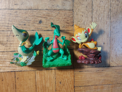 Pokemoneja 3kpl