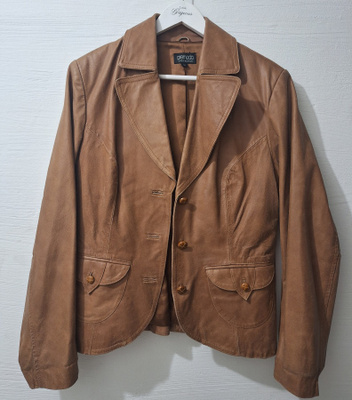 Lyhyt nahkatakki tai jakku Premoda 44
