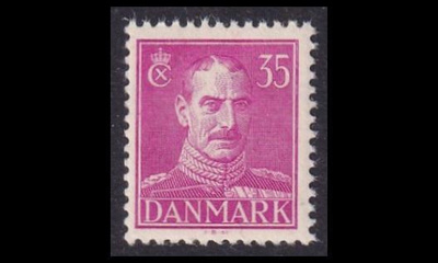 Tanska 274b ** Christian X 35 öre karmiininlila (1942)