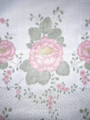 Värikäs Kukkakuvio  verhokappa 408x76cm