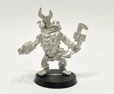 WH40K - Ork Spanner Boy [S4]