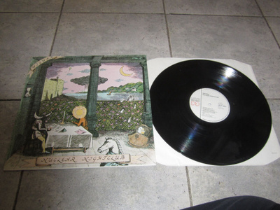 Wigwam - Nuclear Nightclub - LP erittäin hyväkuntoinen