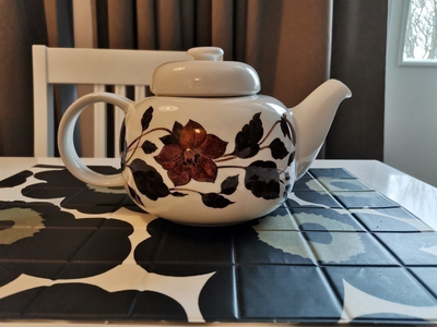Arabia, teekannu, Tea for Two, Gunvor Olin-Grönqvist