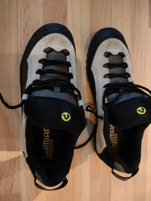 Shimano SPD 42 pyöräilyjalkineet.