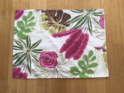 Puuvillainen koristetyynynpäällinen ( 68 x 50 cm )