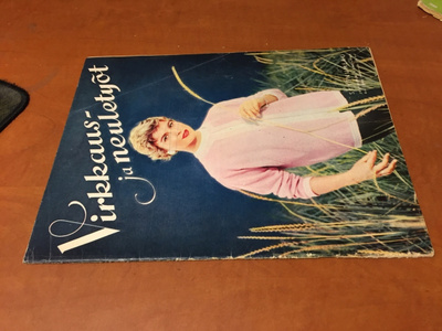 VIRKKAUS JA NEULETYÖT LEHTI 3/1957