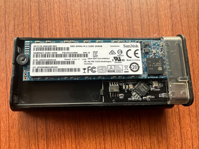 Sandisk 256GB SSD Z400s M.2 SATA + AXAGON USB-C 3.2G2 Kotelo