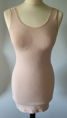 Muotoileva aluspaita, Jolinesse, koko M/38, uusi