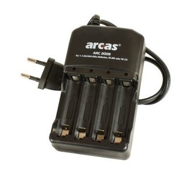 Arcas Paristolaturi, AA / AAA, NiMH / NiCd paristoille UUSI