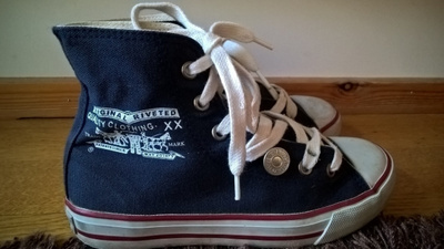Levi's / Levis Korkeavartiset Tennarit / Sneakers - koko 33